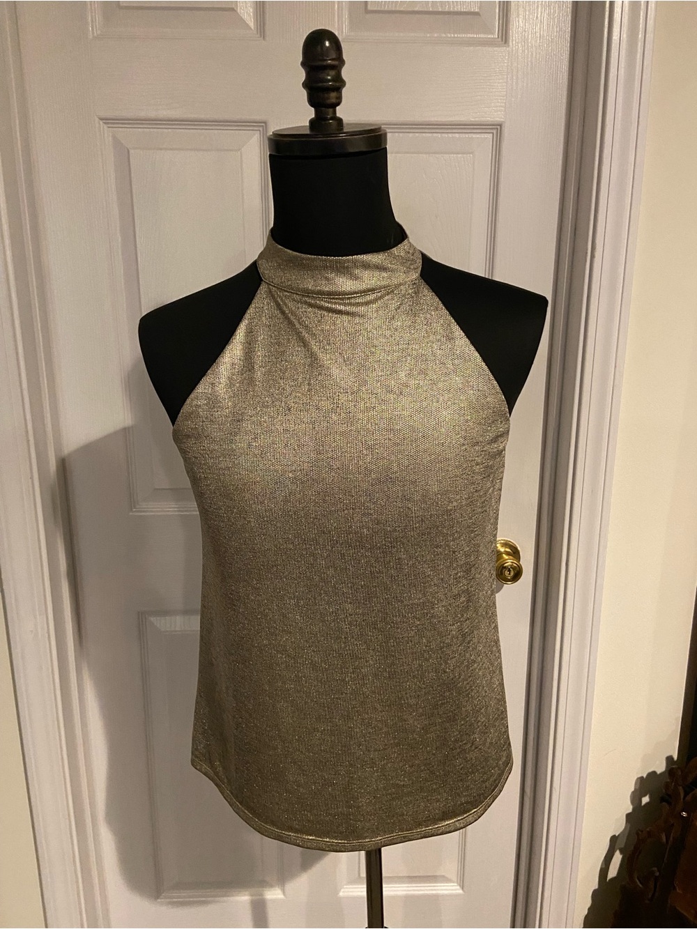 White House Black Market Metallic Gold Halter Neck Women’s Top Size Medium